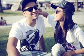 http://alfa-img.com/show/teensge-couples-laughing-together.html
