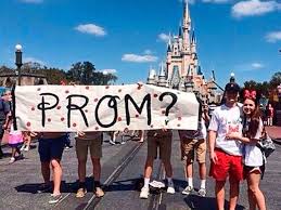 Promposals come in a variety of ways and locations!