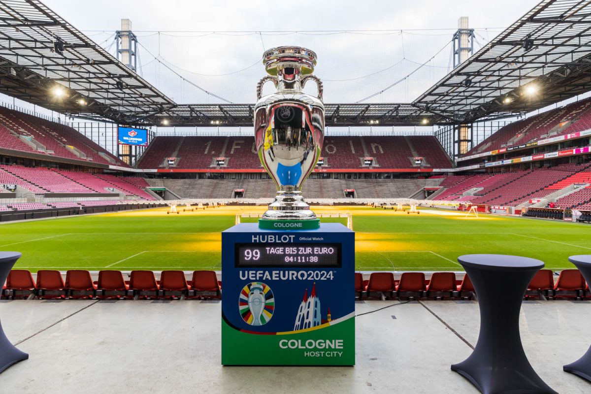 Euro Cup Trophy (photo: Creative Commons) 