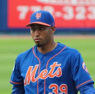New Dodgers reliever Edwin Diaz walking on the field last year as a member of the New York Mets (photo: Creative Commons)

Diaz walking on the baseball field 