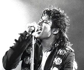Michael Jackson singing during a live performance.
(photo: Creative Commons)